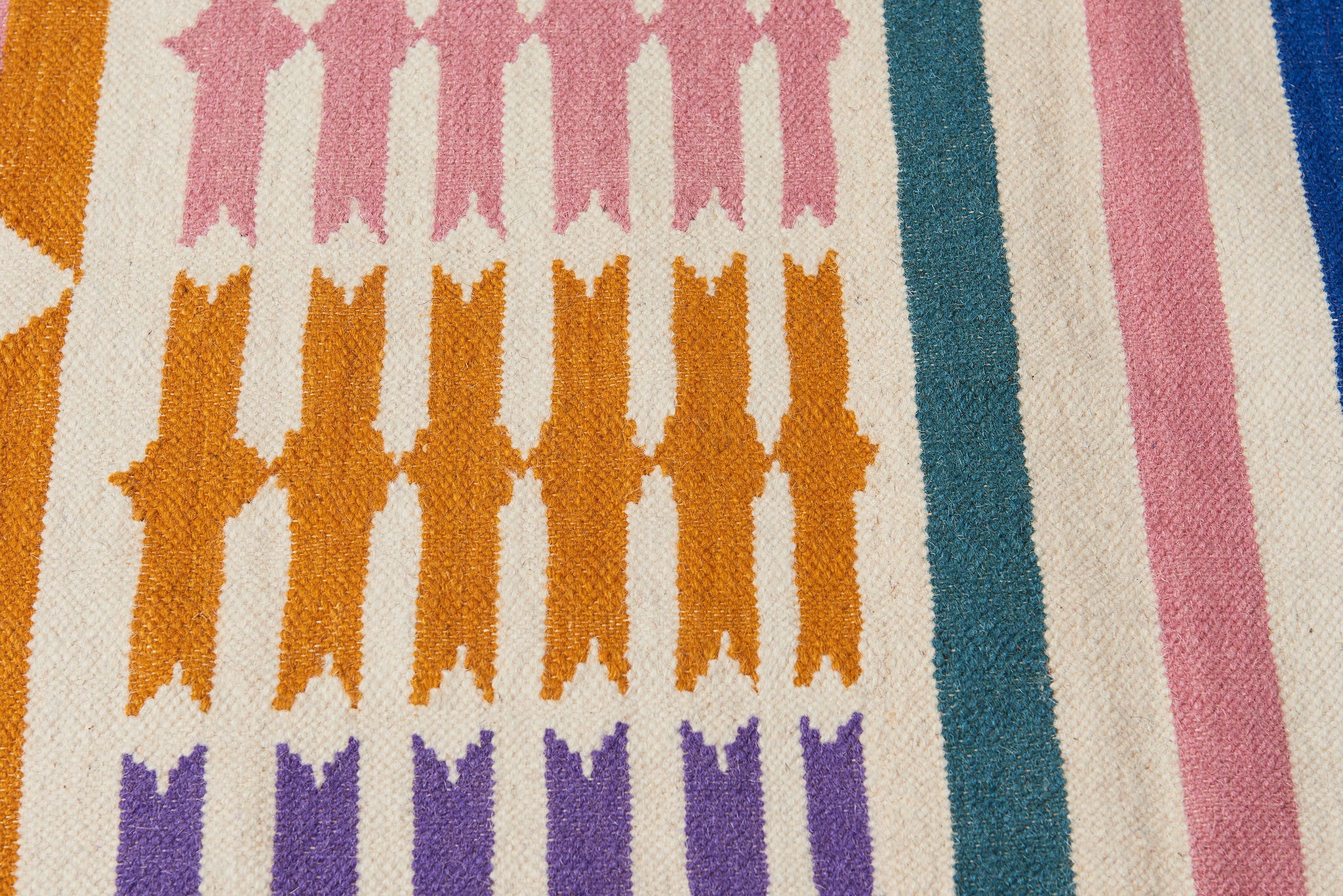 Heatwave in Rajasthan Flat-Weave Rug – AELFIE